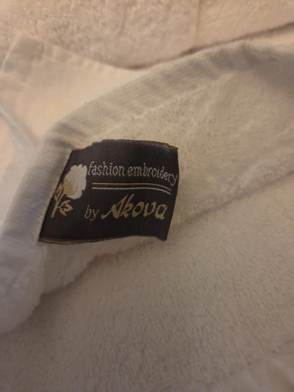 Akova Vintage Navy Anchor & Lighthouse Decorative White Bath Towels